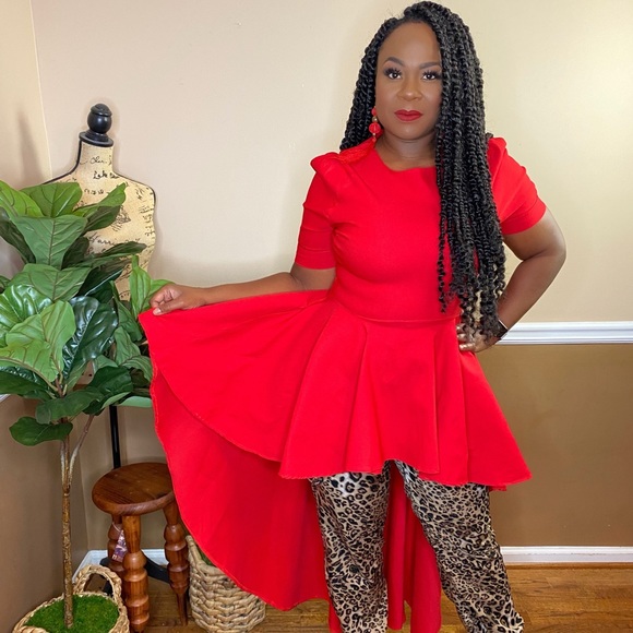 Keep it Classy Top - Picture 2 of 2